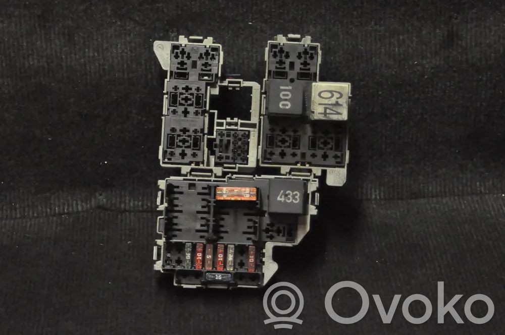Porsche Cayenne (92A) Set scatola dei fusibili 