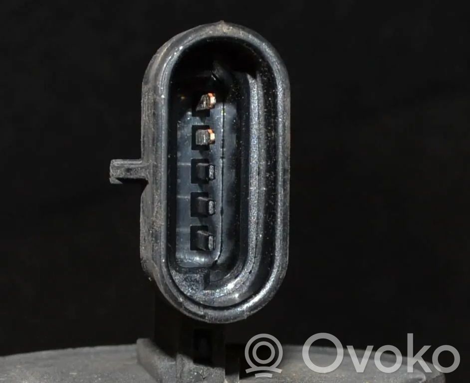 Opel Zafira B Debitmetru aer 
