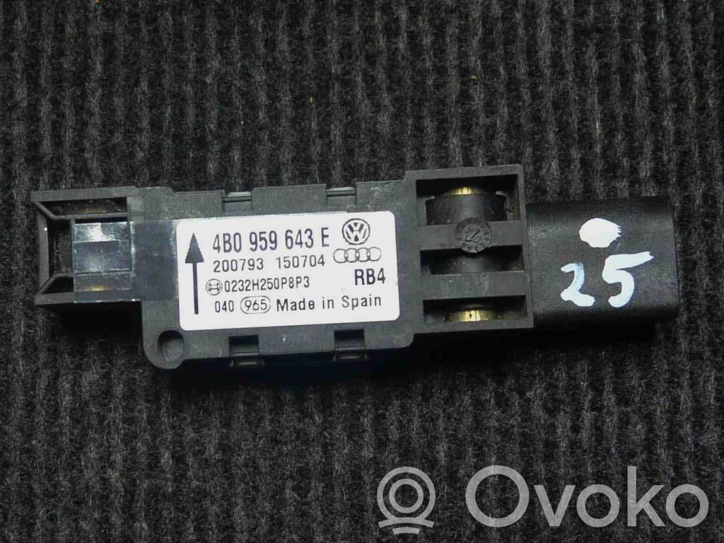 Airbagsensor Crashsensor Drucksensor   4B0959643E