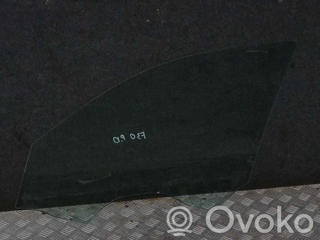 BMW 3 F30 F35 F31 Vetro del finestrino della portiera anteriore - quattro porte