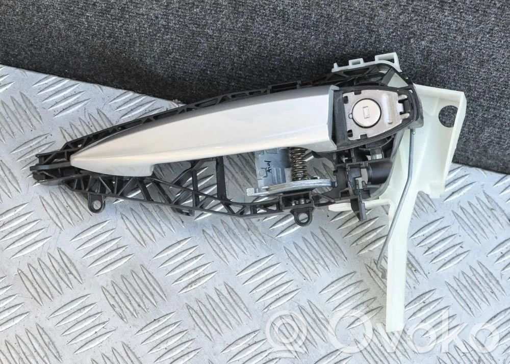 BMW 2 F45 Maniglia esterna per portiera anteriore 