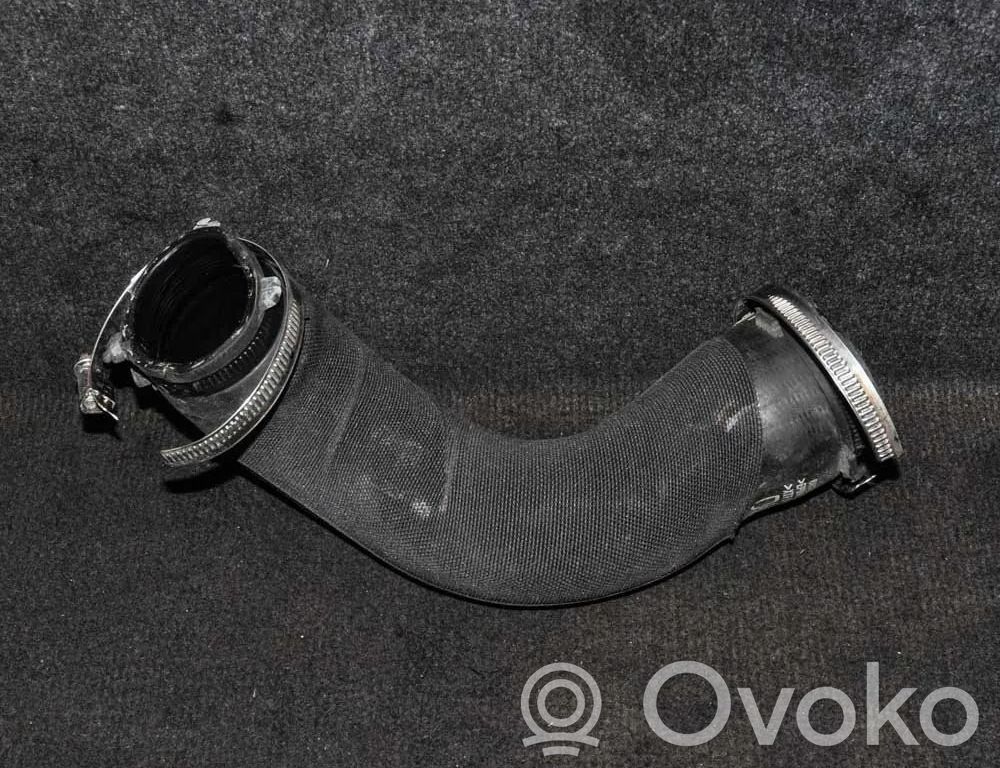 Audi A5 8T 8F Wąż / Rura intercoolera 