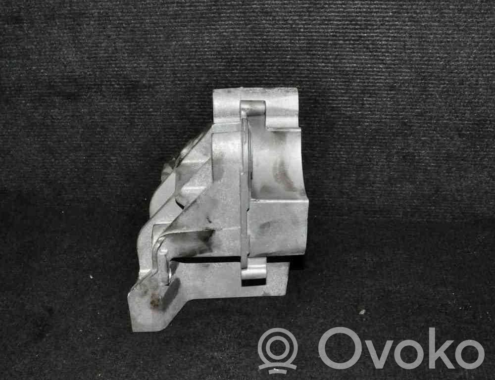 Land Rover Range Rover Evoque L538 Engine mounting bracket 