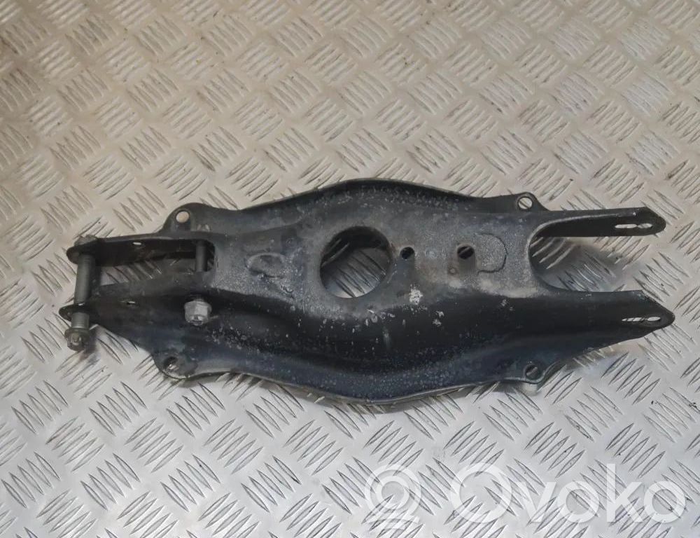 Mercedes-Benz C W205 Braccio di controllo sospensione posteriore superiore/braccio oscillante