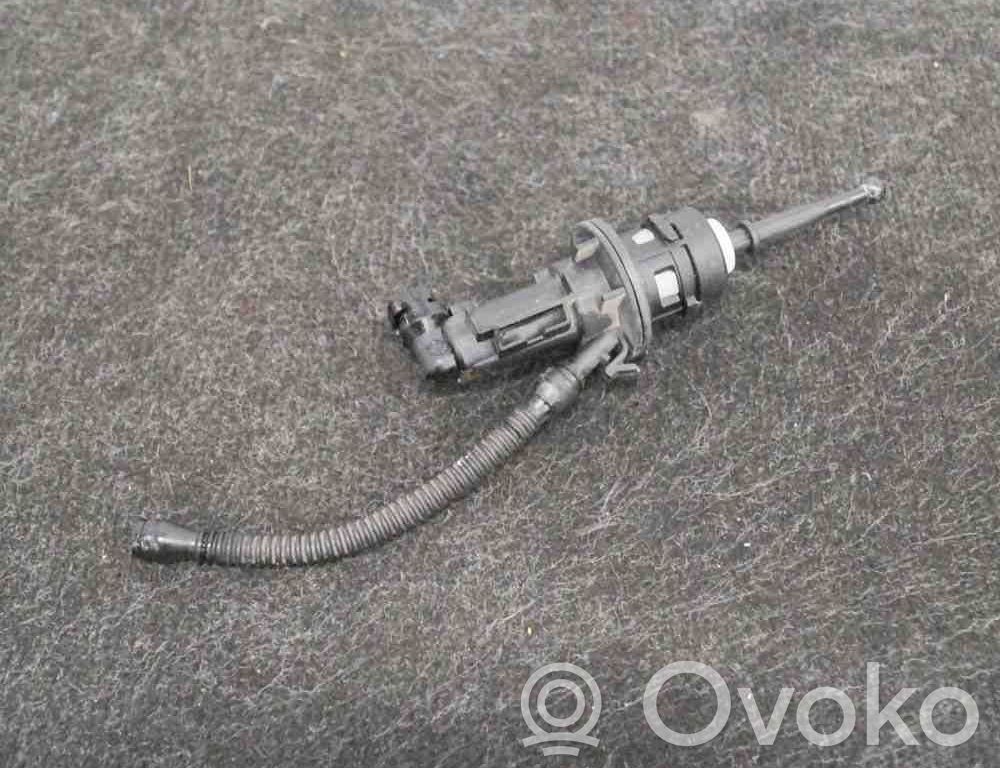 Volkswagen PASSAT CC Główny cylinder hamulca 