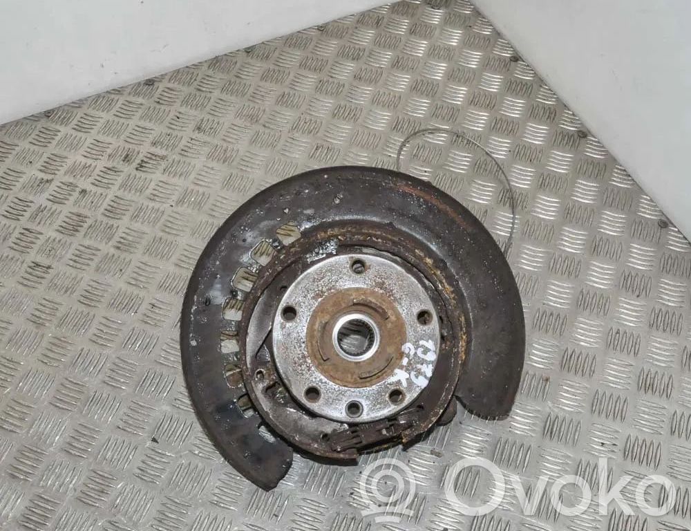 Audi Q7 4L Galinė stebulė 