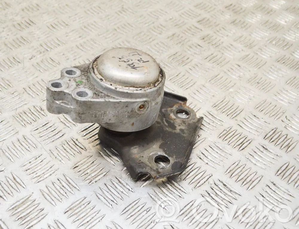 Ford Fusion Engine mount bracket 