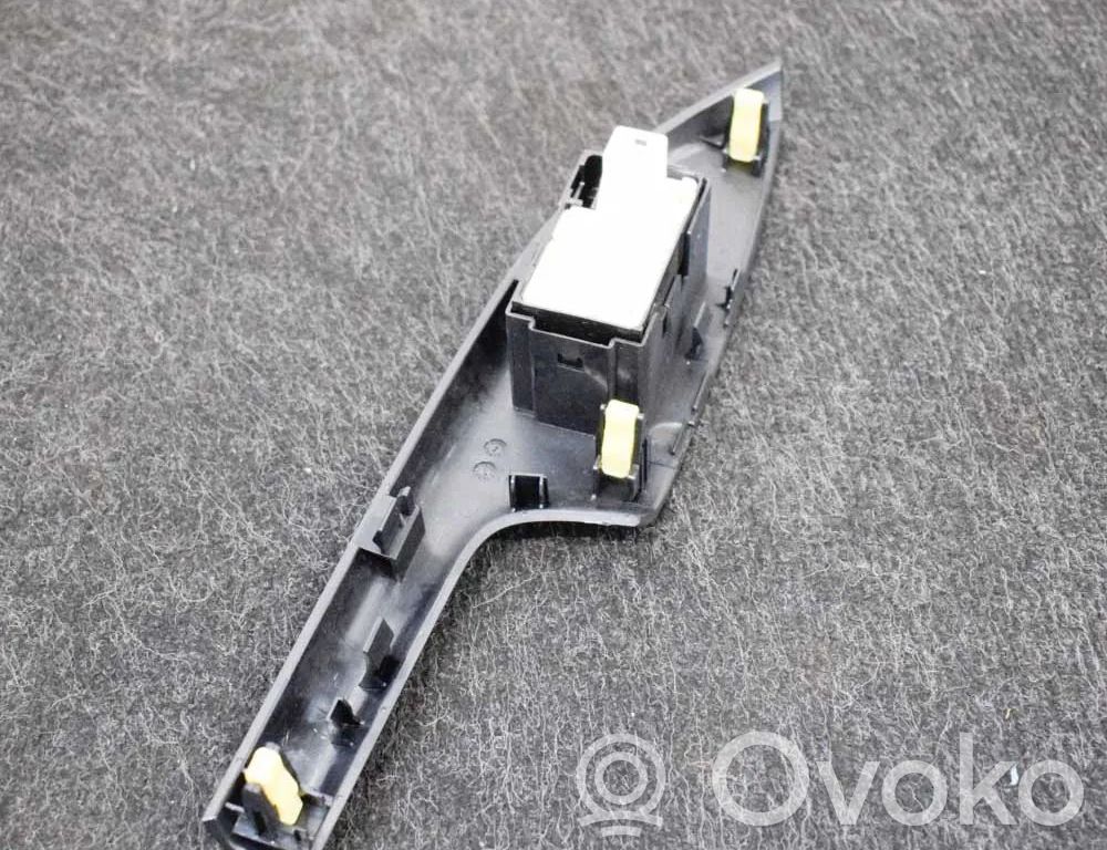 Lexus CT 200H Interruptor del elevalunas eléctrico 