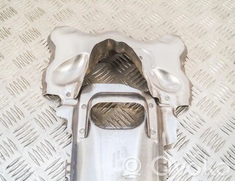 BMW 6 F12 F13 Otros repuestos del compartimento del motor 
