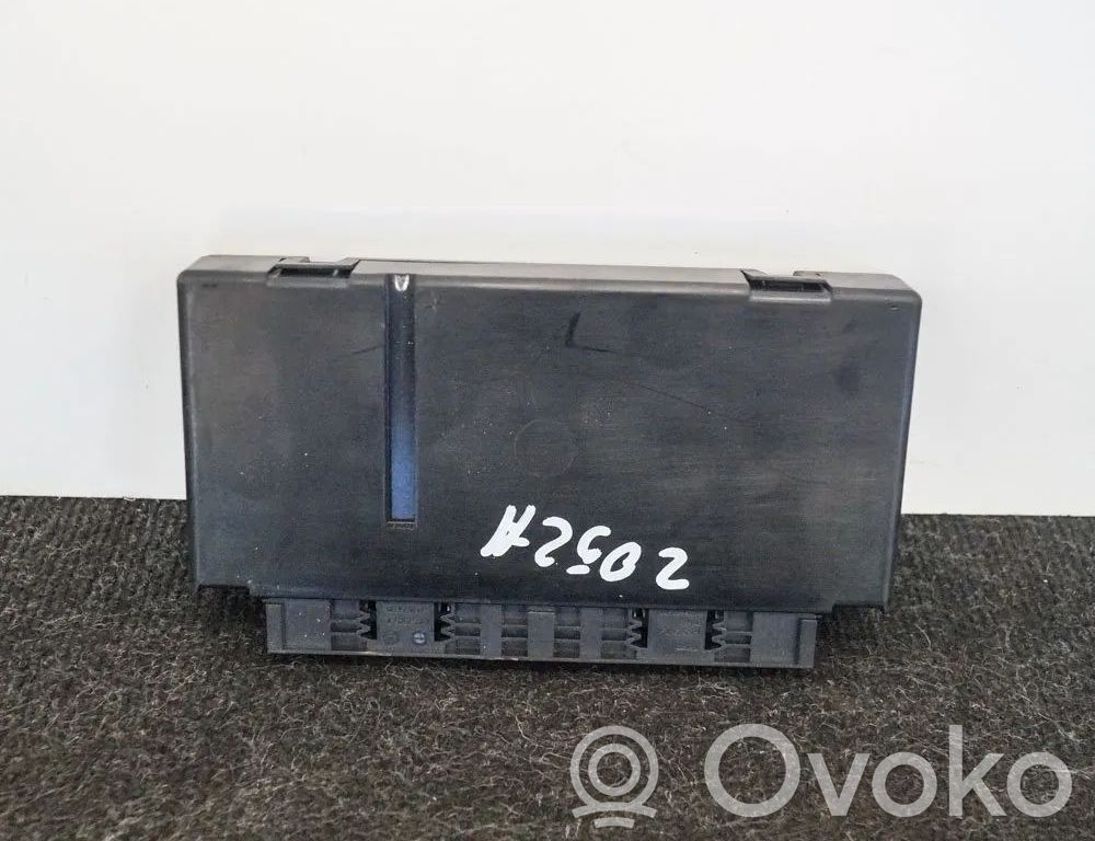BMW 5 E60 E61 Väylän ohjainlaite 