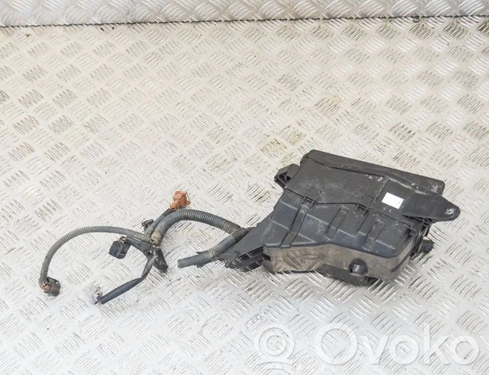 Toyota RAV 4 (XA20) Set cutie siguranțe 