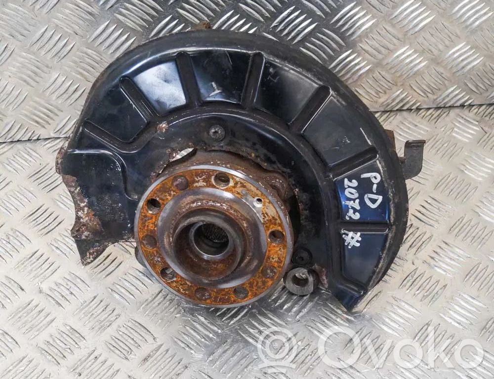 Cubo de rueda delantera   5N0400054AD