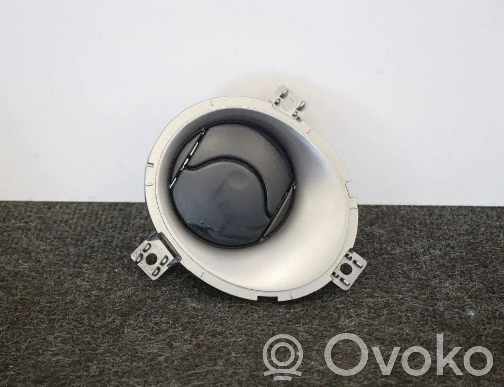 Nissan Juke I F15 Dysze / Kratki nawiewu deski rozdzielczej 