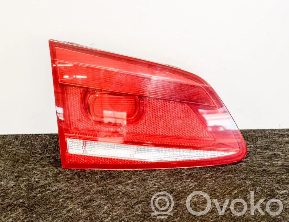 Volkswagen PASSAT B7 Feux arrière sur hayon