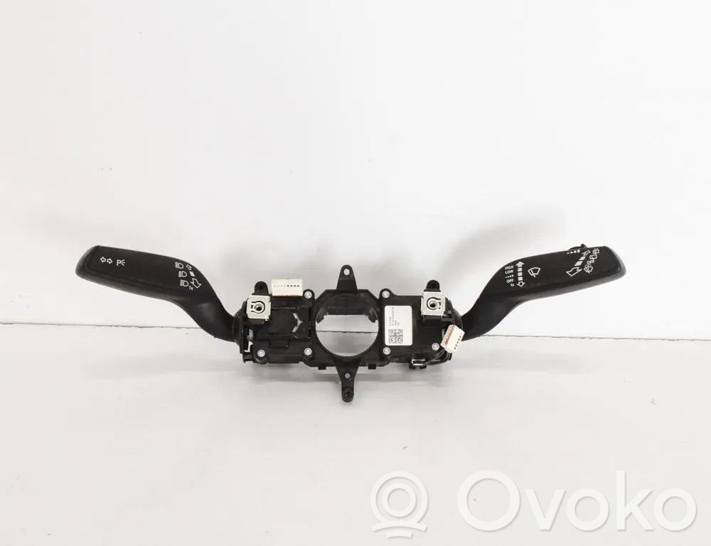 Audi Q3 8U Palanca de intermitentes 