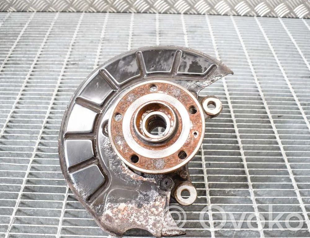 Audi Q3 8U Cubo de rueda delantera 