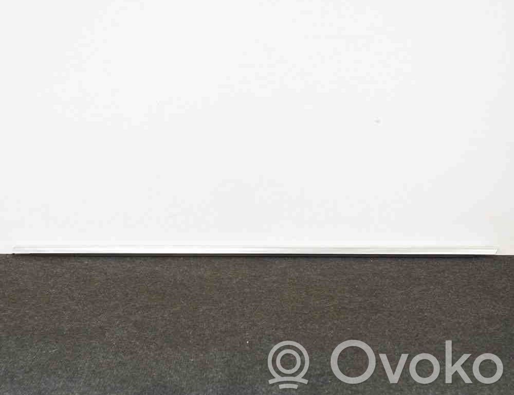 Opel Insignia A Listón embellecedor de la ventana de la puerta trasera 