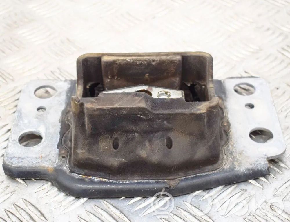 Ford S-MAX Engine mount bracket 