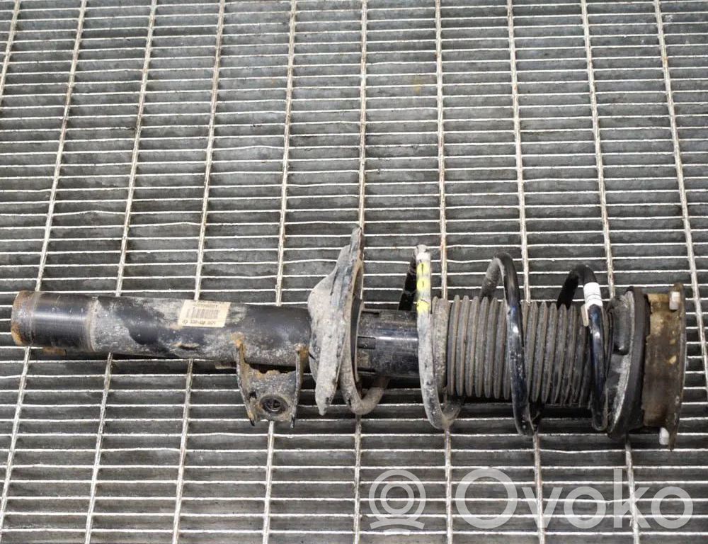 Audi A3 S3 8V Stoßdämpfer vorne 