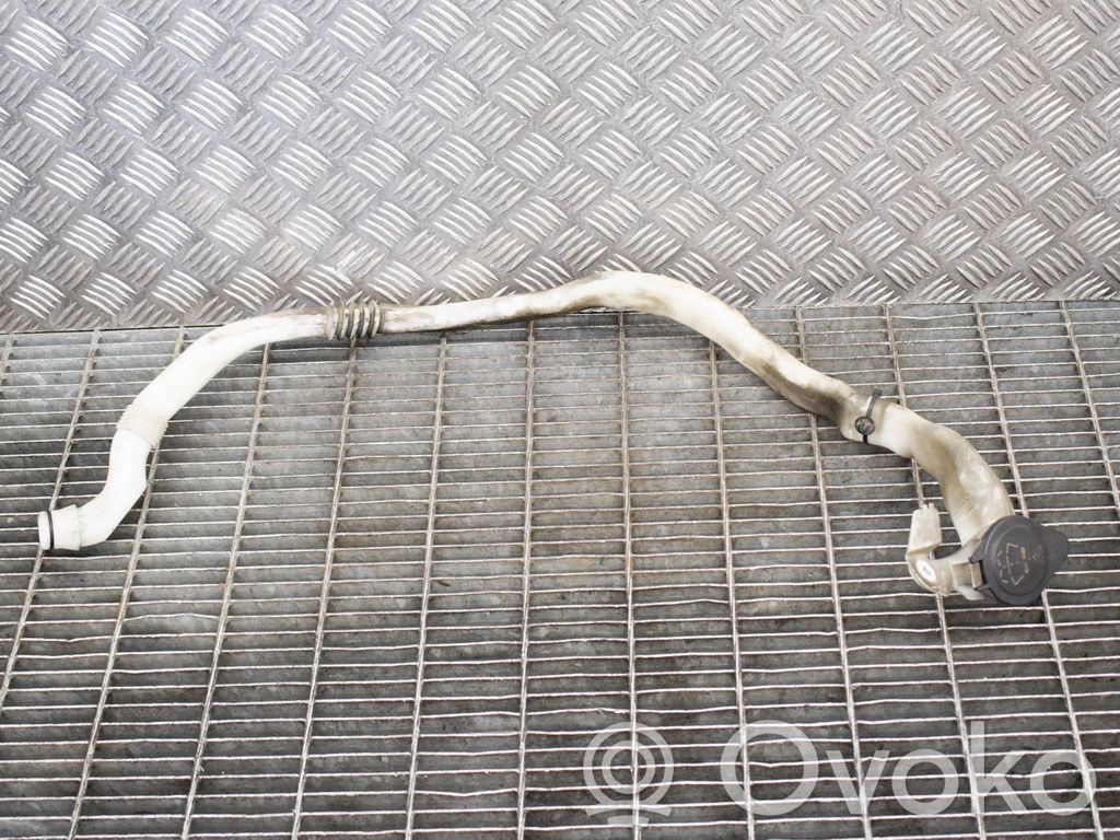 BMW 5 F10 F11 Tubo riempimento della vaschetta del liquido lavavetri