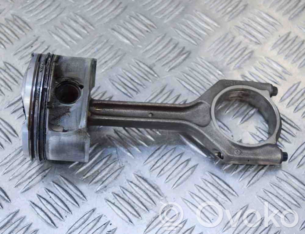 BMW 5 E60 E61 Piston 