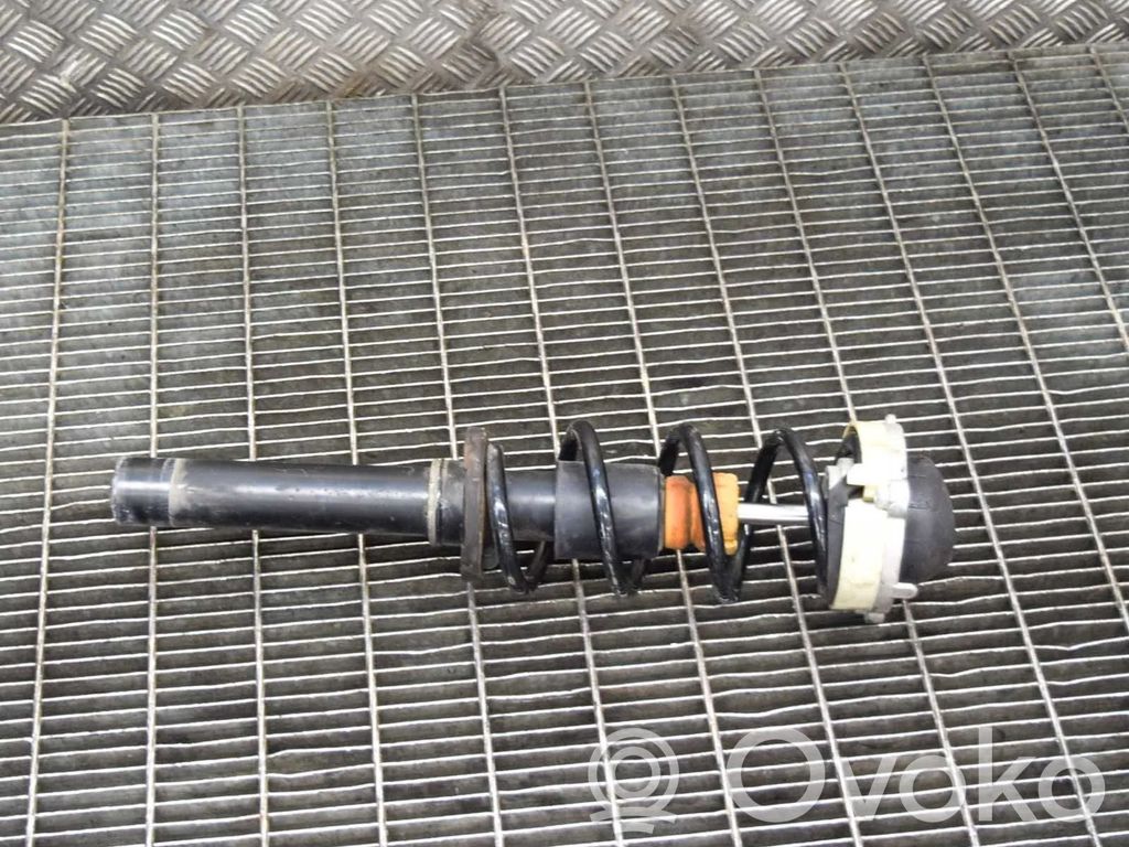 Stoßdämpfer vorne   8W6413031E