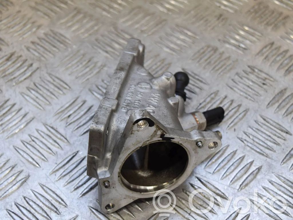 Volkswagen Tiguan Kita variklio skyriaus detalė 