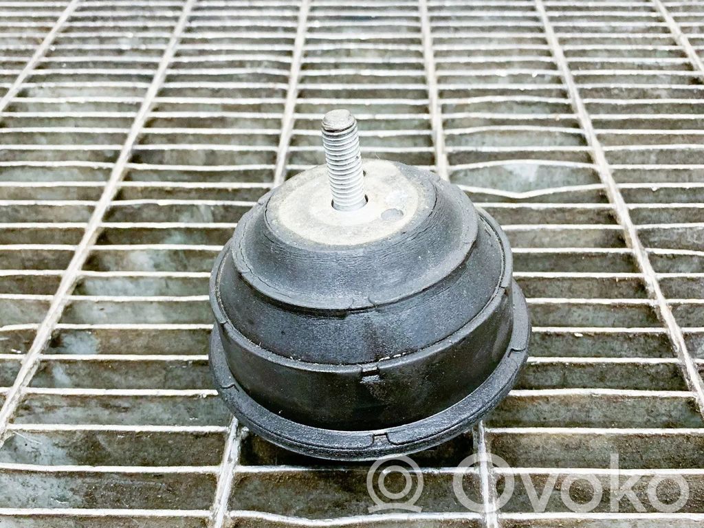 BMW 3 E46 Engine mount bracket 