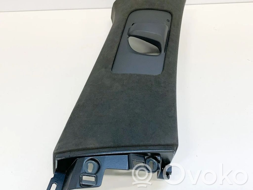 Tesla Model X Pilar (B) (superior) 