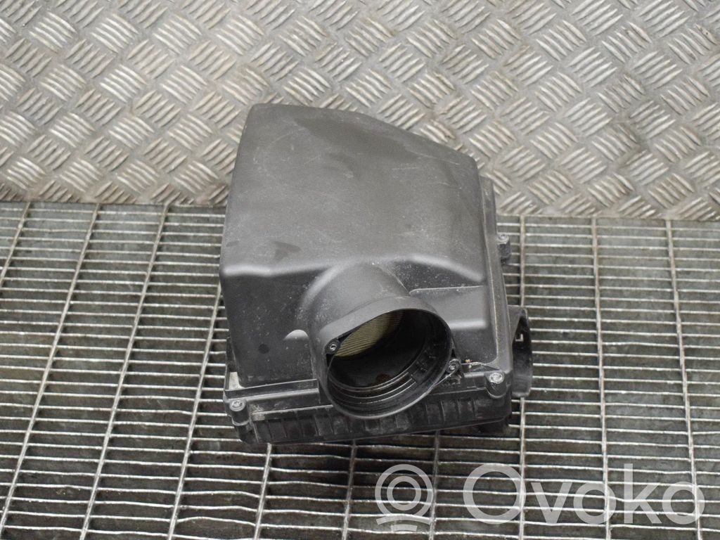Air filter box