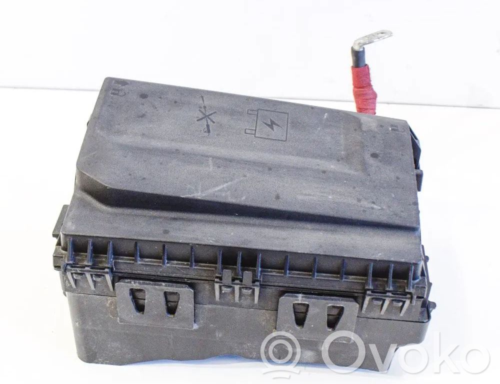 Chevrolet Volt I Fuse box set 
