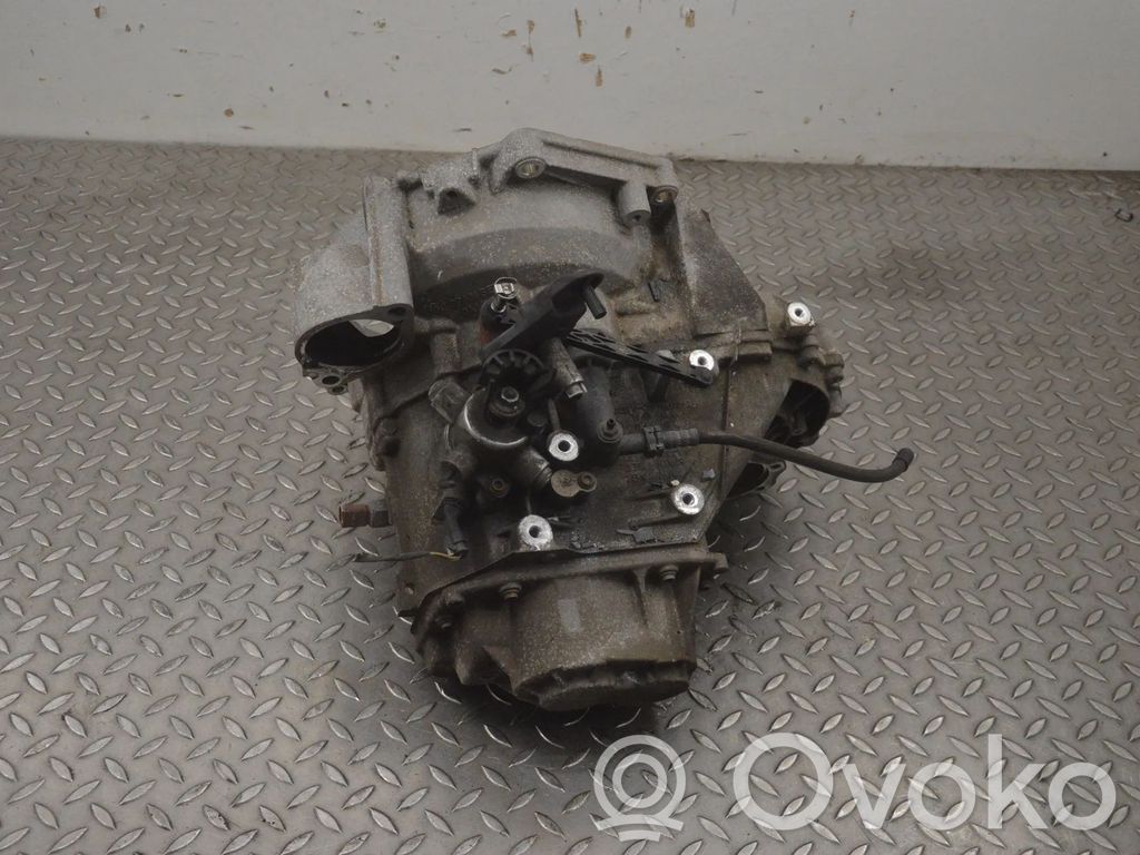 Volkswagen Golf VIII Manualna 6-biegowa skrzynia biegów 
