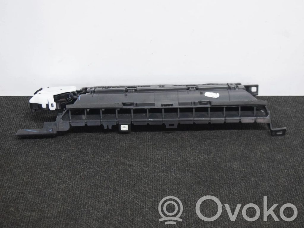 Tesla Model 3 Lango oro grotelės 