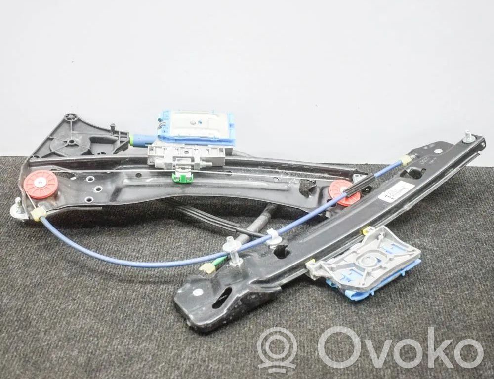 Audi A5 Elektryczny podnośnik szyby drzwi tylnych 