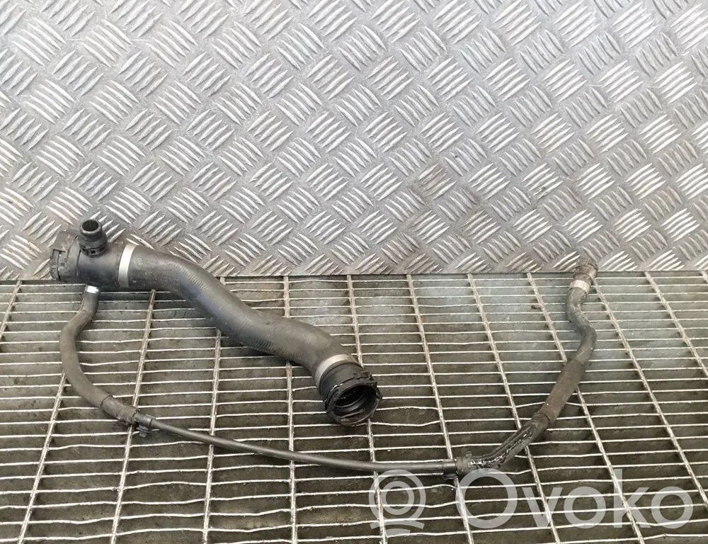 BMW 4 F32 F33 Engine coolant pipe/hose 