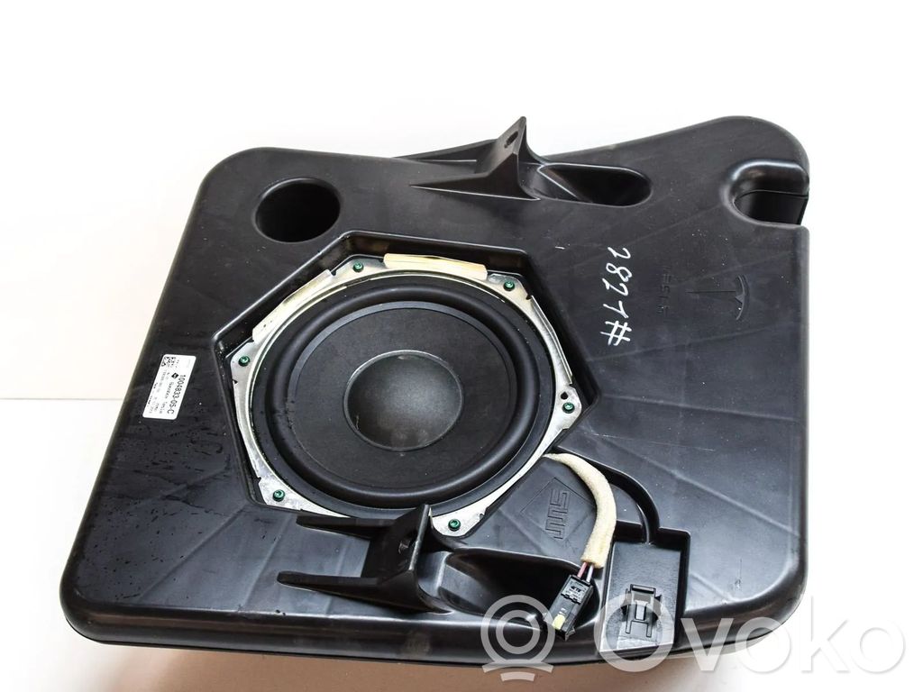 Tesla Model S Altavoz subwoofer 