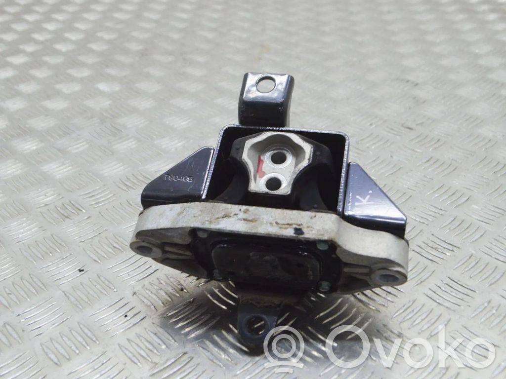 Hyundai Tucson TL Engine mount bracket 