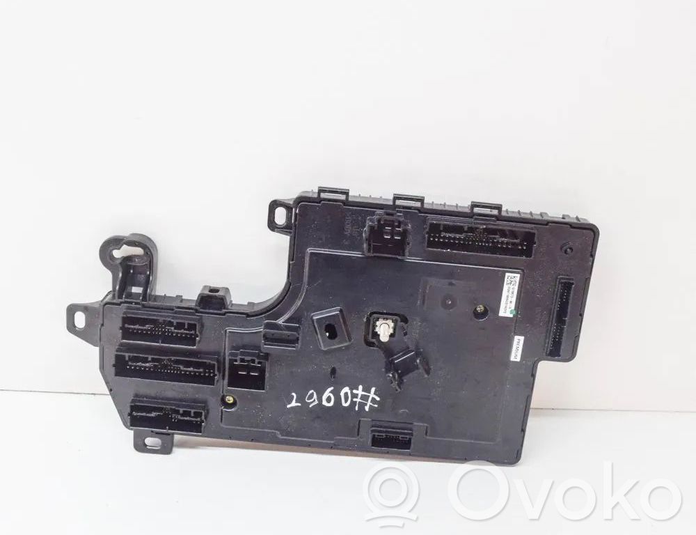 Tesla Model 3 Module de contrôle carrosserie centrale 