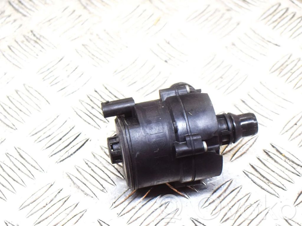 BMW 5 G30 G31 G38 Pompa cyrkulacji / obiegu wody 
