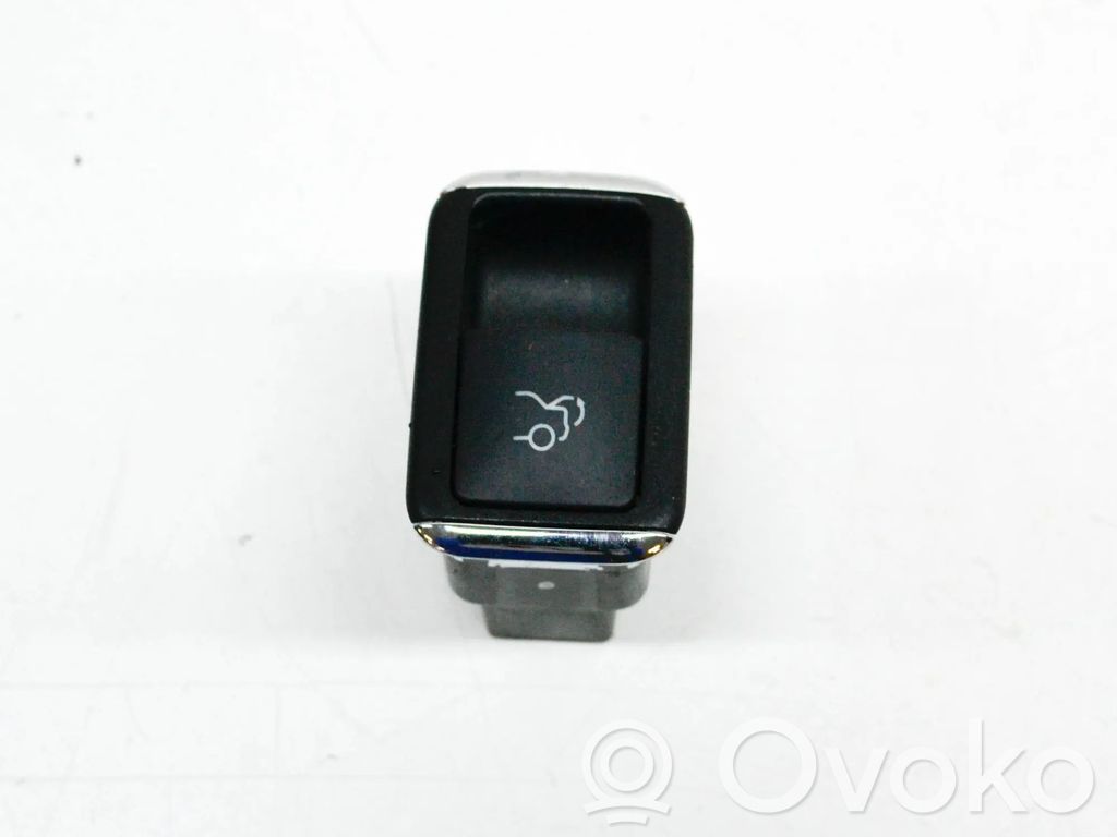 Mercedes-Benz E W212 Buton deschidere portbagaj 