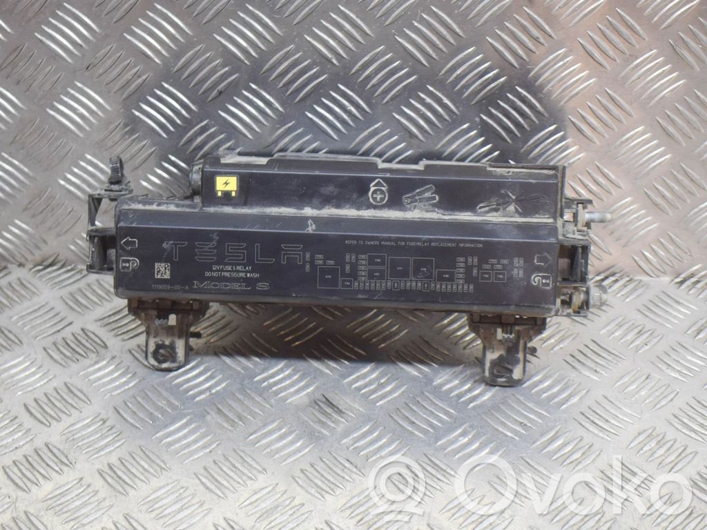 Tesla Model S Fuse box set 