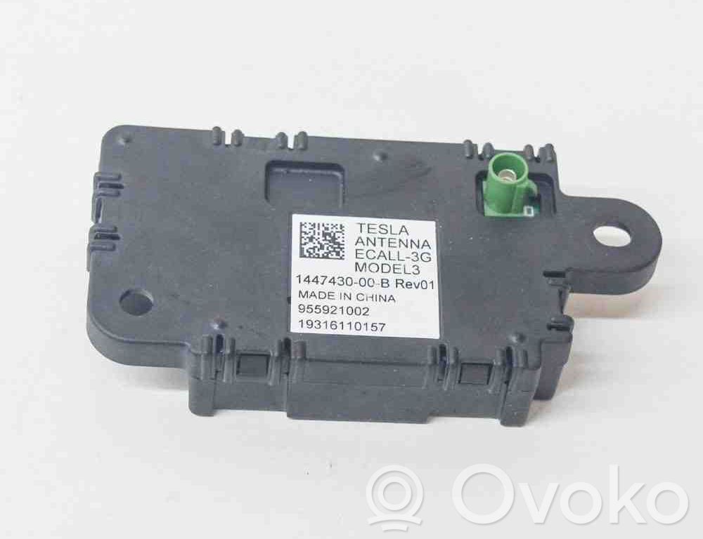 Tesla Model 3 Antenos stiprintuvas 