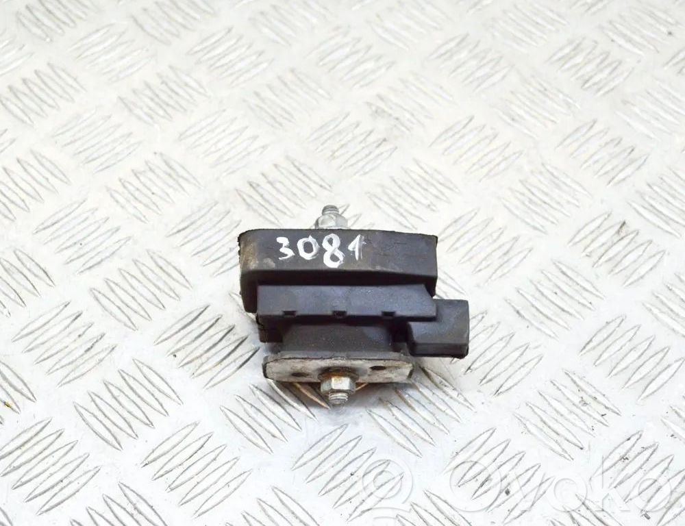 Gearbox mount   2283285