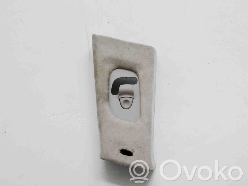 Osłona dolna słupka / B   06700133730,670010338
