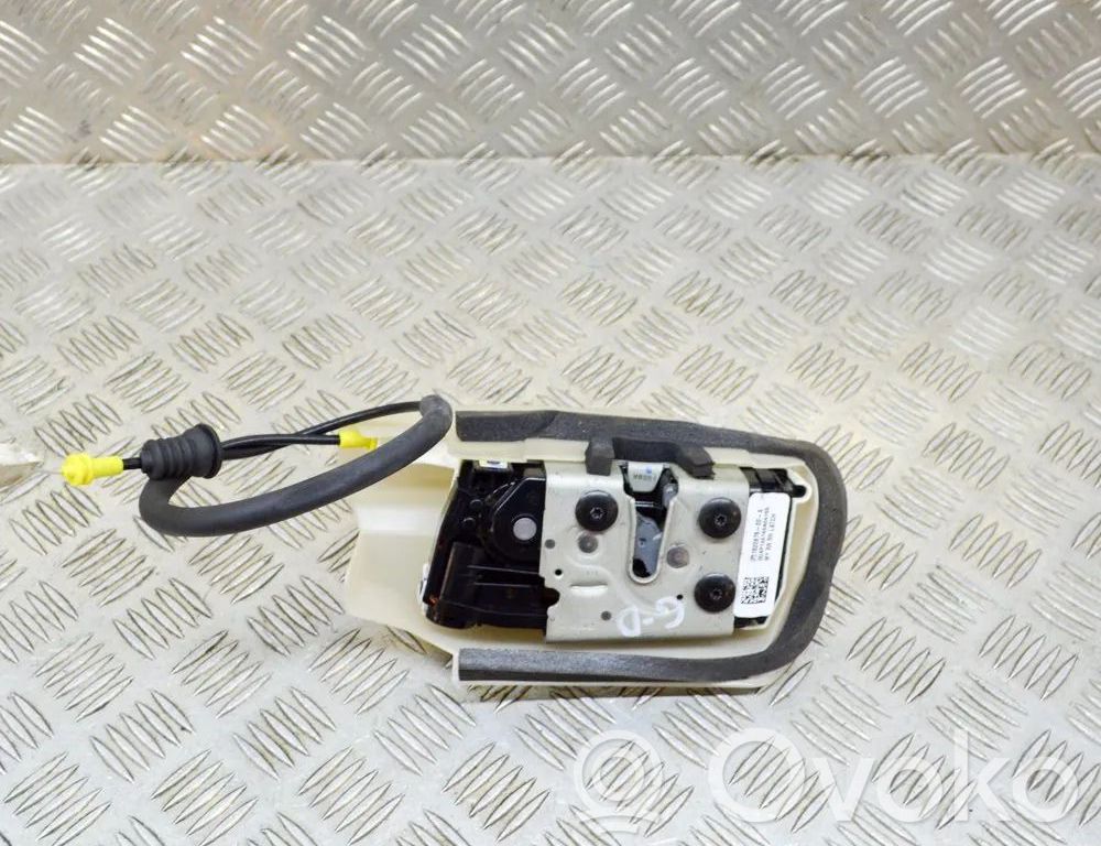 Rear door lock   P150067500A,150067500A