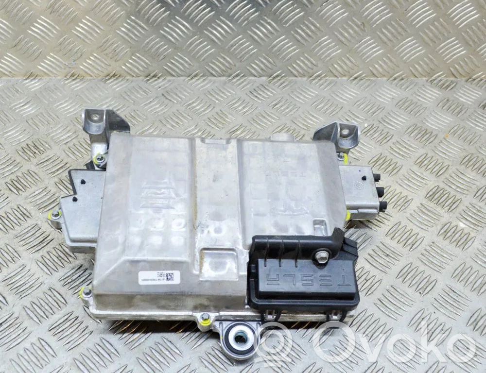 Tesla Model 3 Módulo de control de la suspensión neumática (trasera) 