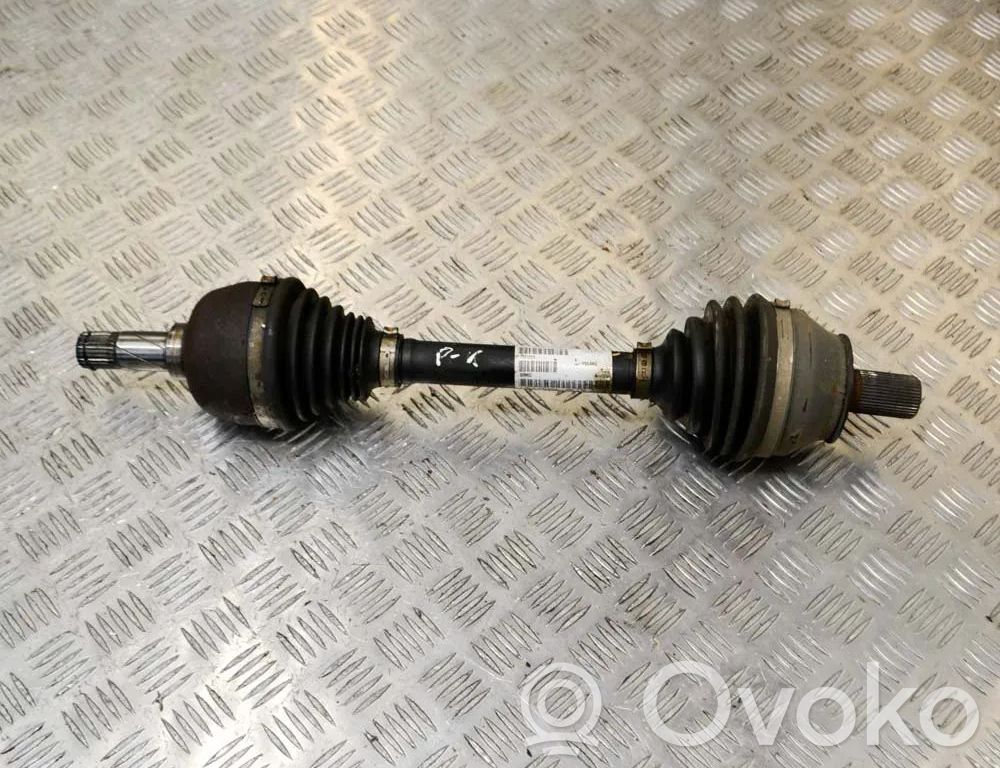 Volvo V60 Priekinis pusašis 