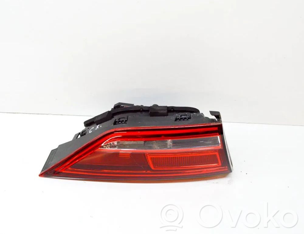 Audi A3 S3 8V Feux arrière sur hayon 