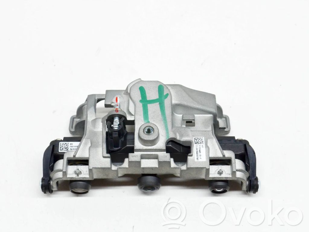 Tesla Model Y Windshield/windscreen camera 