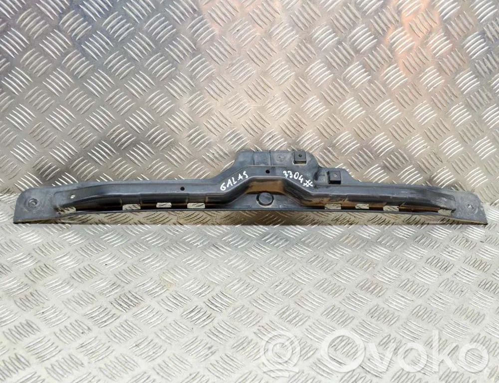 Ford Fiesta Soporte de montaje del parachoques trasero 